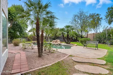 Exterior - 6834 E Culver St, Mesa, AZ 85207 photo 4 of 9