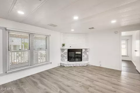 1628 E Villa Rita Dr, Phoenix, AZ 85022 photo 3