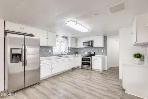 1628 E Villa Rita Dr, Phoenix, AZ 85022 photo 4