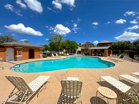 Exterior - 1675 Elgin St, Gilbert, AZ 85295 photo 4 of 5