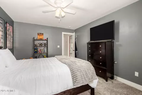 Bedroom - 3439 N 45th Pl, Phoenix, AZ 85018 photo 6 of 10