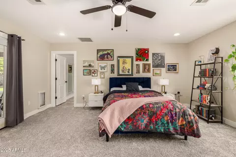 Bedroom - 3439 N 45th Pl, Phoenix, AZ 85018 photo 2 of 10