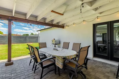 Exterior - 3439 N 45th Pl, Phoenix, AZ 85018 photo 5 of 12