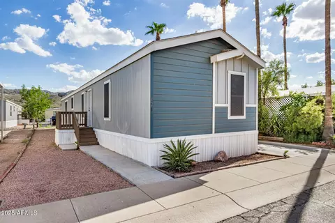 821 W Kachina Trl, Phoenix, AZ 85040
