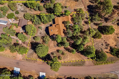 View/Area - 2240 Roundabout Way, Overgaard, AZ 85933 photo 6 of 6