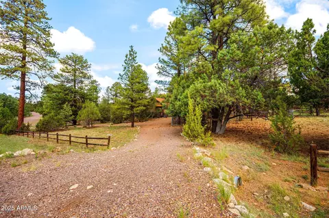 Exterior - 2240 Roundabout Way, Overgaard, AZ 85933 photo 2 of 10
