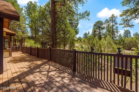 Exterior - 2240 Roundabout Way, Overgaard, AZ 85933 photo 3 of 10