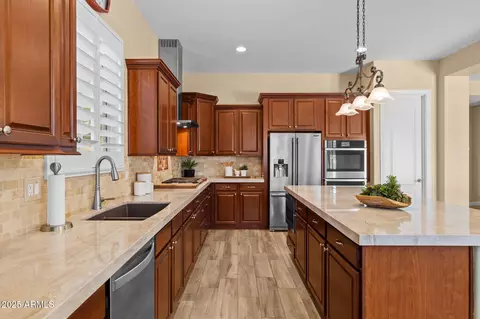 Kitchen - 3907 Enrose St, Mesa, AZ 85205 photo 5 of 7