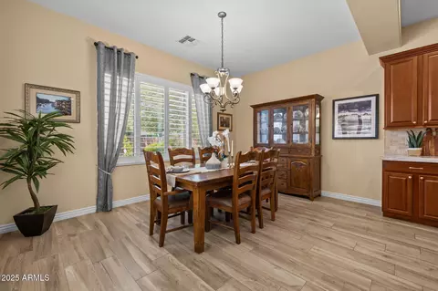 Dining - 3907 Enrose St, Mesa, AZ 85205 photo 2 of 4