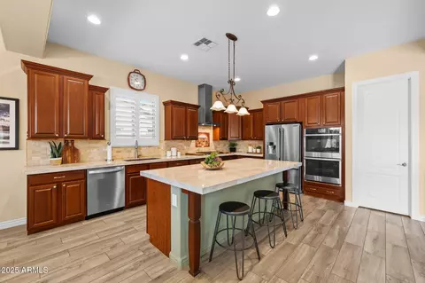 Kitchen - 3907 Enrose St, Mesa, AZ 85205 photo 4 of 7