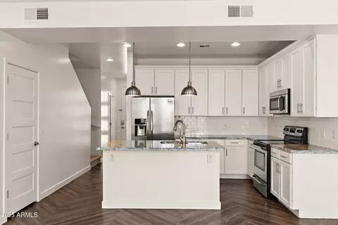 Kitchen - 1252 E Curry Rd, Tempe, AZ 85288 photo 1 of 1