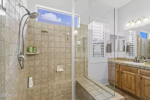 Bath - 4644 E Sourwood Dr, Gilbert, AZ 85298 photo 5 of 5