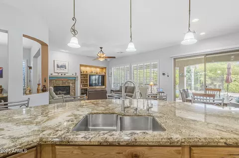 Kitchen - 4644 E Sourwood Dr, Gilbert, AZ 85298 photo 7 of 7