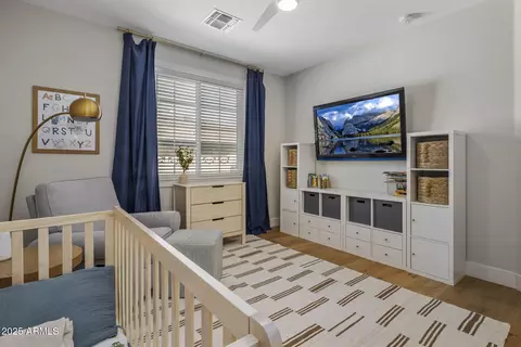 Bedroom - 4119 E Pinchot Ave, Phoenix, AZ 85018 photo 7 of 9