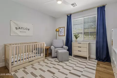 Bedroom - 4119 E Pinchot Ave, Phoenix, AZ 85018 photo 6 of 9