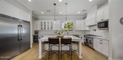 Kitchen - 4119 E Pinchot Ave, Phoenix, AZ 85018 photo 4 of 7