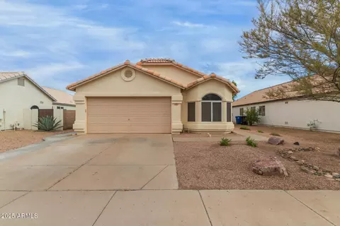 202 W Caroline Ln, Chandler, AZ 85225