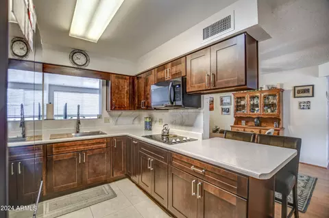 Kitchen - 5862 E Duncan St, Mesa, AZ 85205 photo 2 of 3