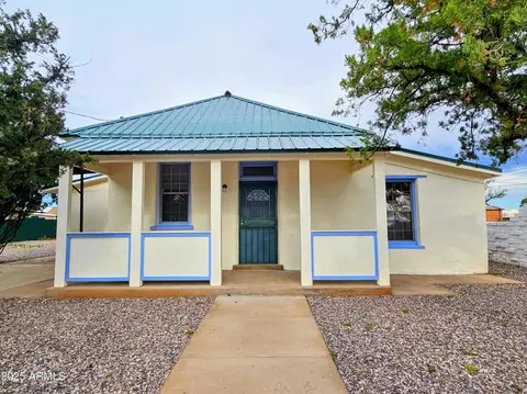 3769 S Rogers Ave, Naco, AZ 85620