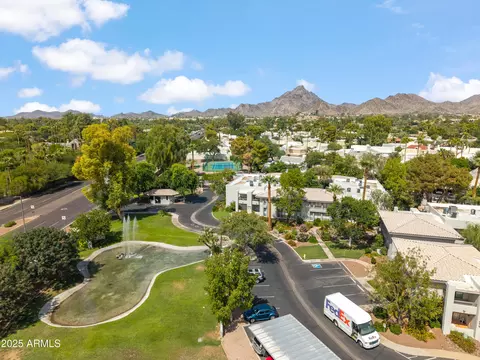 5201 N 24th St #206, Phoenix, AZ 85016