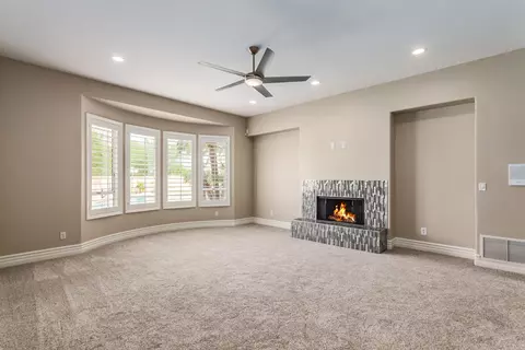 Living - 3332 E Cherokee St, Phoenix, AZ 85044 photo 7 of 7