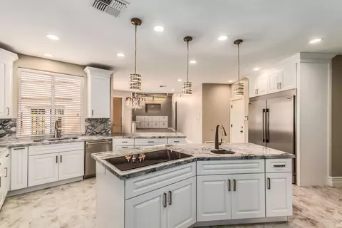 Kitchen - 3332 E Cherokee St, Phoenix, AZ 85044 photo 2 of 6