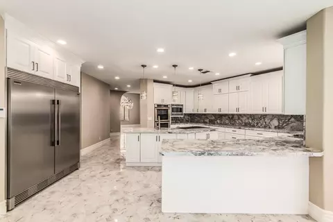 Kitchen - 3332 E Cherokee St, Phoenix, AZ 85044 photo 5 of 6