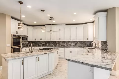 Kitchen - 3332 E Cherokee St, Phoenix, AZ 85044 photo 4 of 6