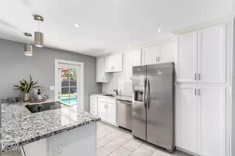 1711 S Hardy Dr, Tempe, AZ 85281