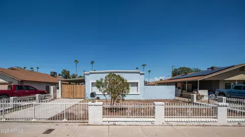 5550 W Gardenia Ave, Glendale, AZ 85301
