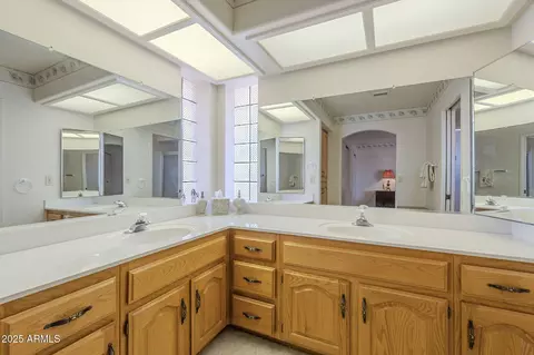 Bath - 7925 E Monte Ave, Mesa, AZ 85209 photo 2 of 4