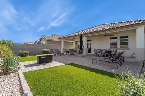 19081 N Jameson Dr, Maricopa, AZ 85138