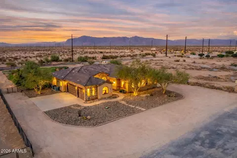 1602 E Lobo St, San Tan Valley, AZ 85140
