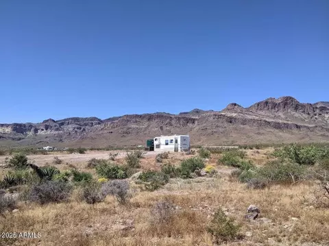 4597 S Hopi Rd #4, Golden Valley, AZ 86413
