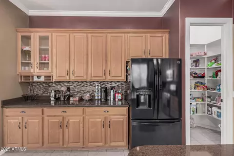 Kitchen - 10529 E Posada Ave, Mesa, AZ 85212 photo 2 of 3