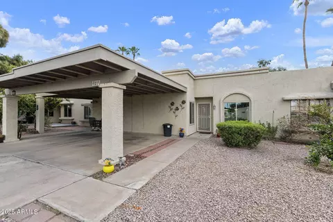 611 S Desert Flower Dr, Mesa, AZ 85208