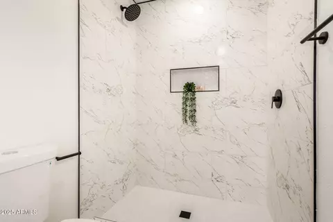 Bath - 7929 E Lakeview Ave, Mesa, AZ 85209 photo 2 of 4