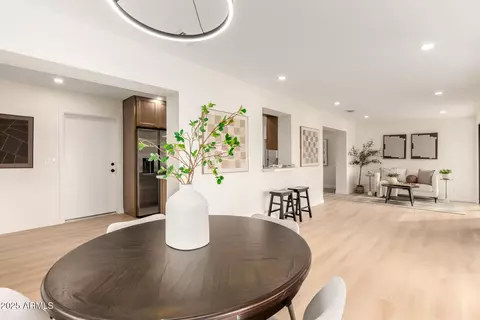 Dining - 7929 E Lakeview Ave, Mesa, AZ 85209 photo 4 of 4
