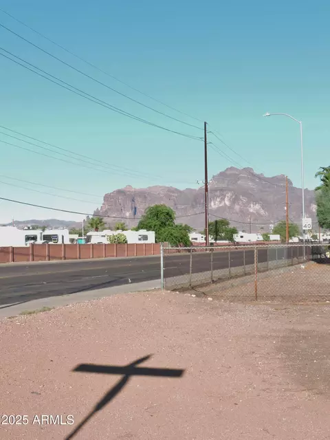 764 N Thunderbird Dr, Apache Junction, AZ 85120