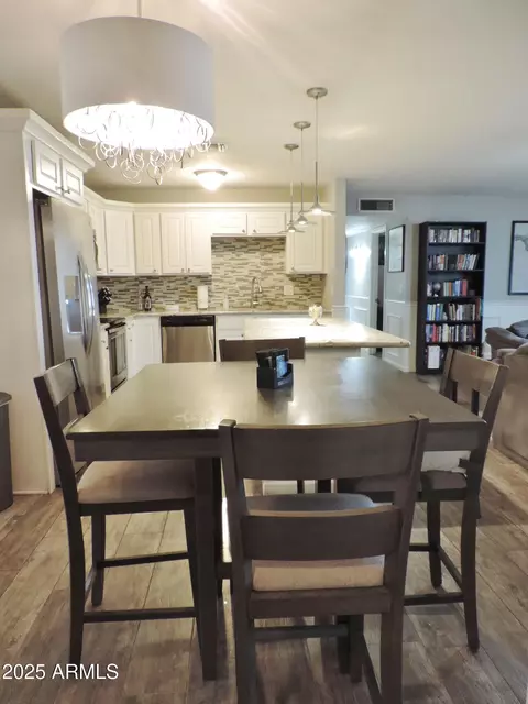 Dining - 764 N Thunderbird Dr, Apache Junction, AZ 85120 photo 1 of 4