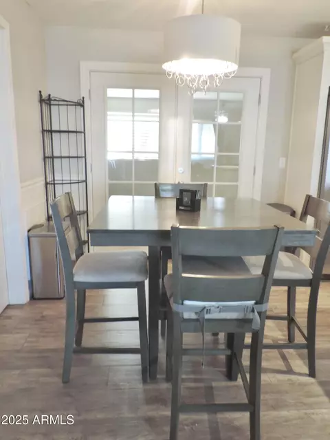 Dining - 764 N Thunderbird Dr, Apache Junction, AZ 85120 photo 3 of 4