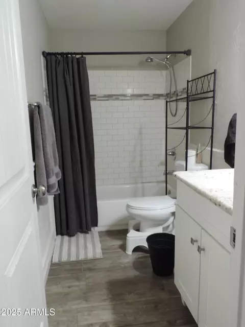 Bath - 764 N Thunderbird Dr, Apache Junction, AZ 85120 photo 3 of 6