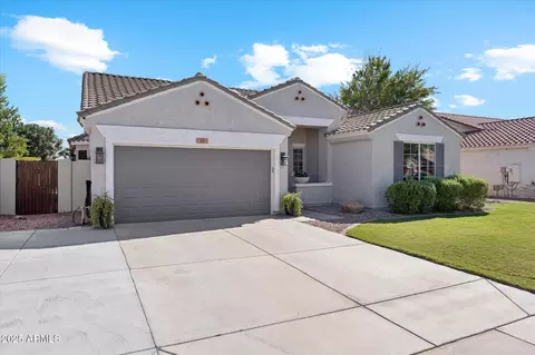 85 E Betsy Ln, Gilbert, AZ 85296 photo 3