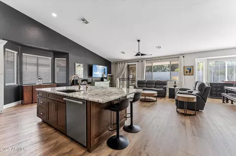 85 E Betsy Ln, Gilbert, AZ 85296 photo 9
