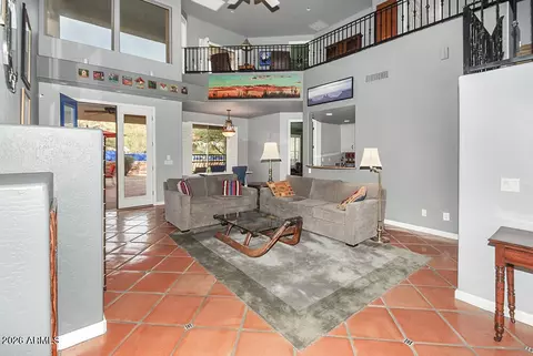 Living - 1232 E Lupine Ave, Phoenix, AZ 85020 photo 1 of 4