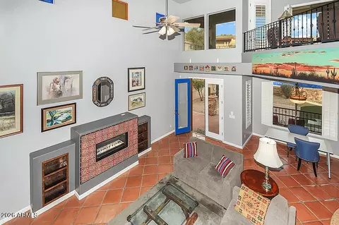 Living - 1232 E Lupine Ave, Phoenix, AZ 85020 photo 4 of 4