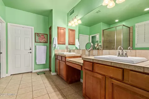 Bath - 1232 E Lupine Ave, Phoenix, AZ 85020 photo 1 of 3