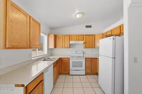 11177 W Cambria Cir, Arizona City, AZ 85123