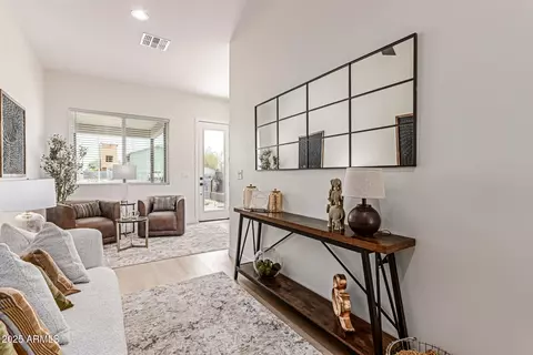 Entry Way - 1102 S 4th Ave, Phoenix, AZ 85003 photo 1 of 4