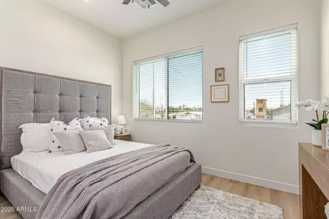 Bedroom - 1102 S 4th Ave, Phoenix, AZ 85003 photo 4 of 7